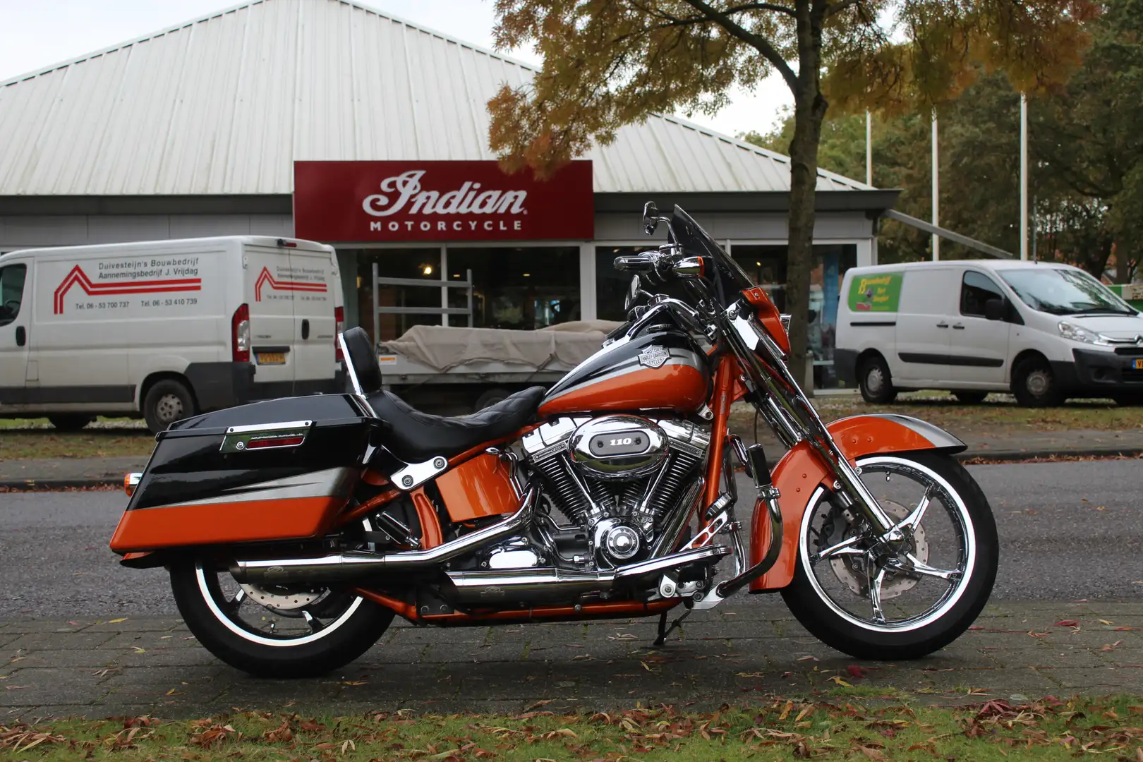 Harley-Davidson Softail FLSTSE CVO softail convertible Orange - 1