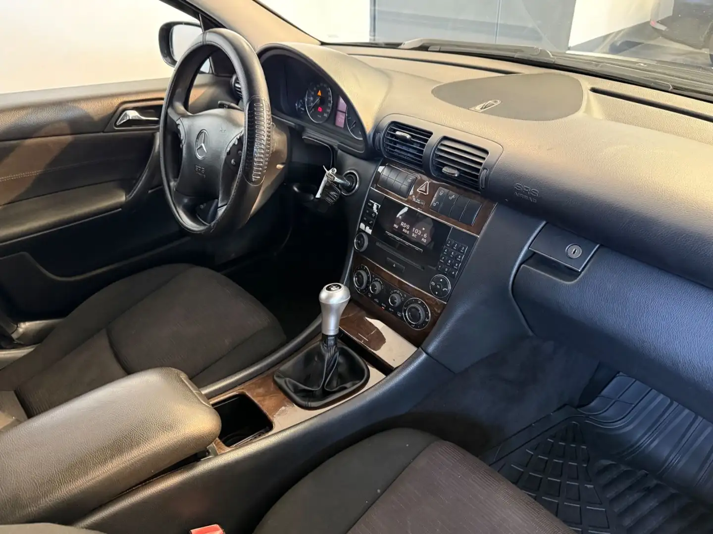 Mercedes-Benz C 220 CDI LIM. CLASSIC*CLIMATIC*TEMPO*ALU* Schwarz - 2