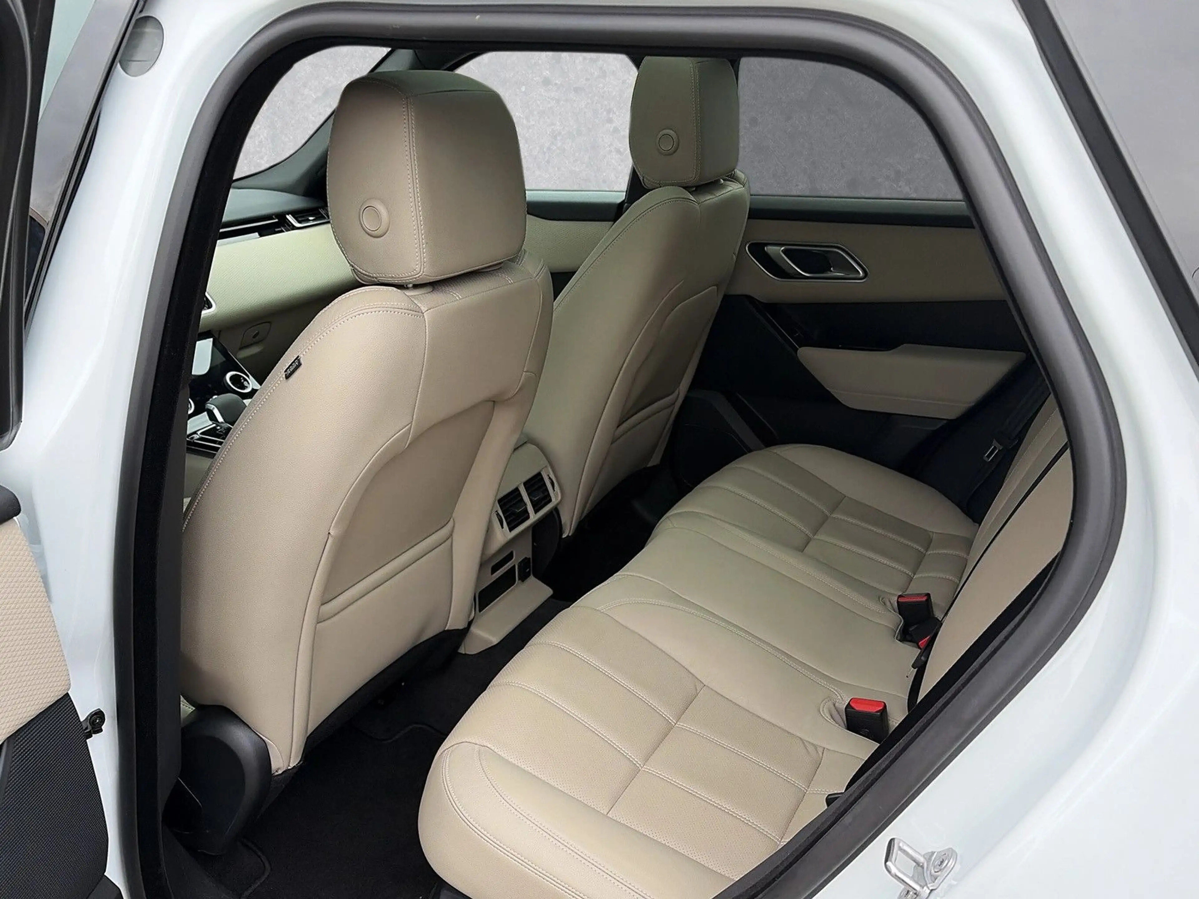 Land Rover Range Rover Velar P250 R-DYNAMIC SE MATRIX-Laser — photo 14