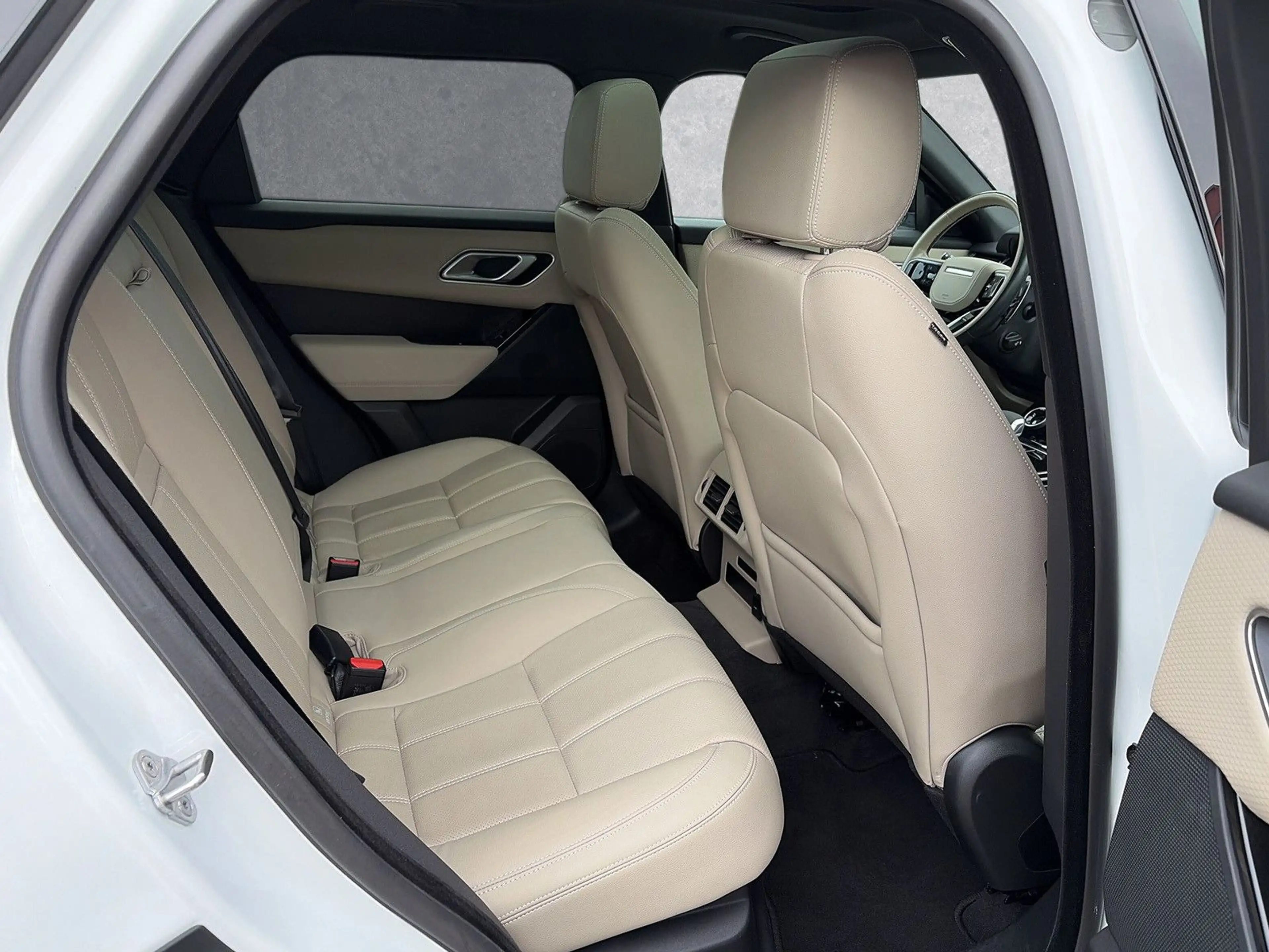 Land Rover Range Rover Velar P250 R-DYNAMIC SE MATRIX-Laser — photo 5