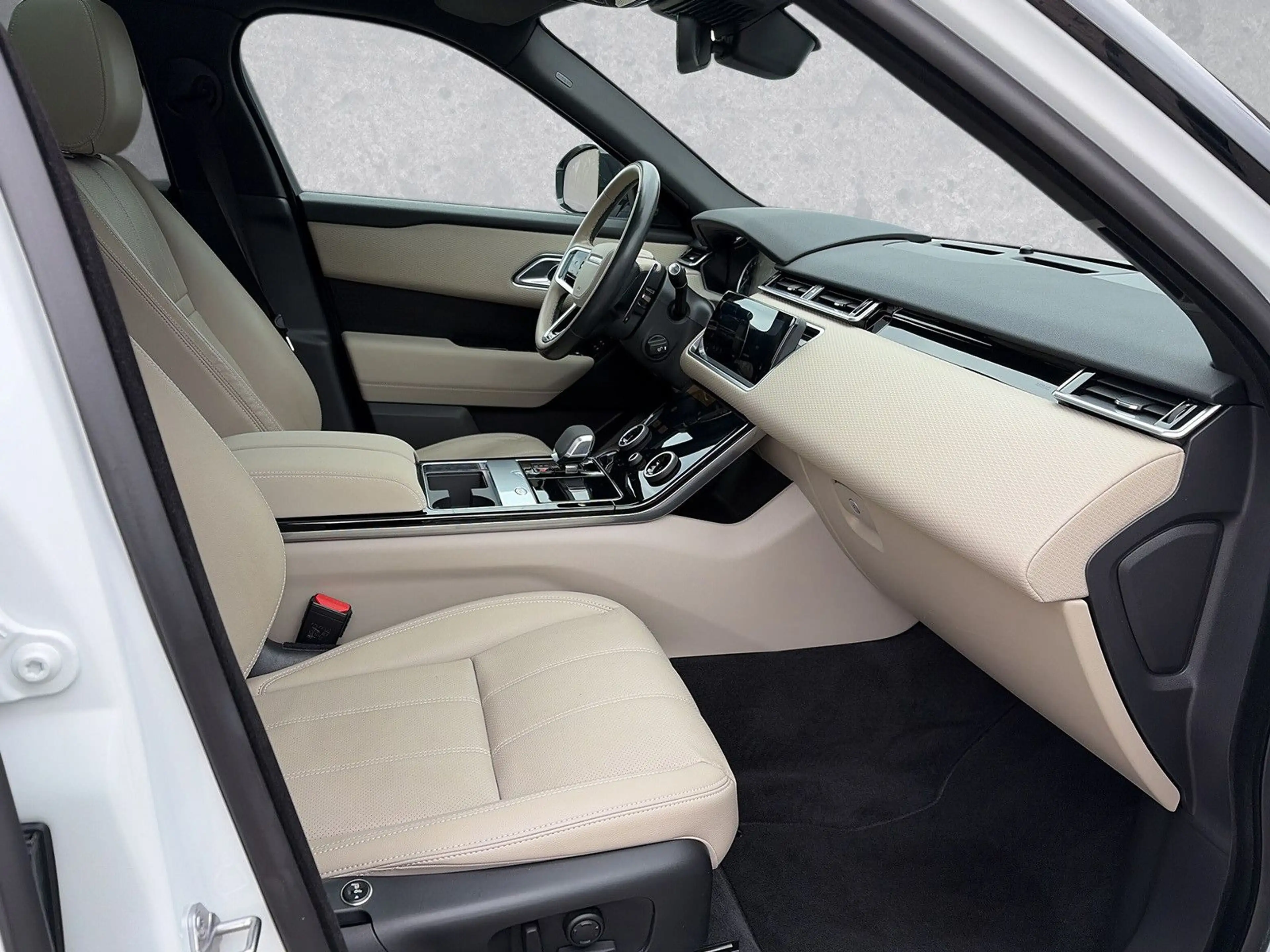Land Rover Range Rover Velar P250 R-DYNAMIC SE MATRIX-Laser — photo 3