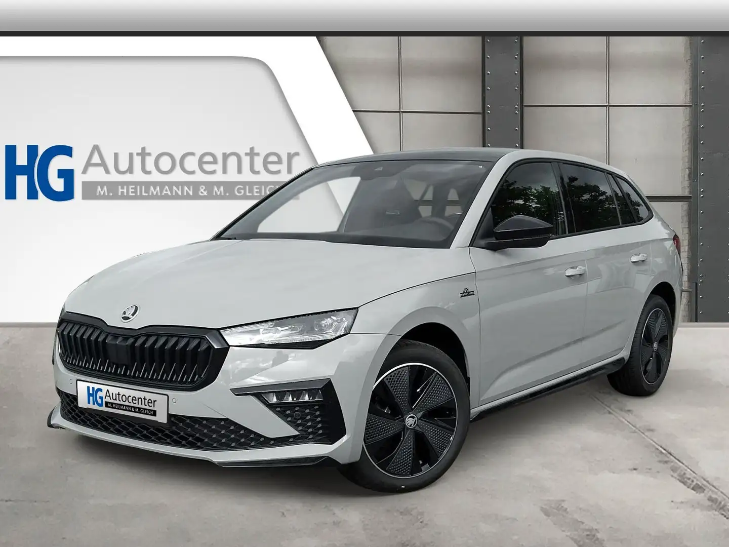 Skoda Scala 1.5 TSI Monte Carlo Navi AHK Matrix Pano Grijs - 1