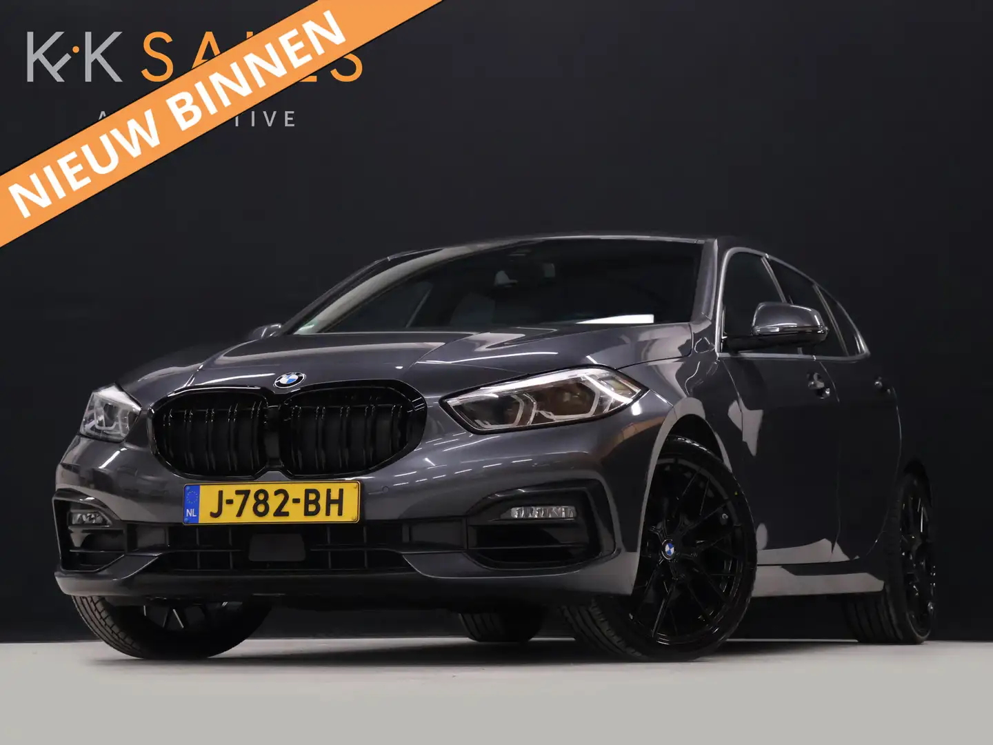 BMW 118 1-serie 118i M-Sport [M STUUR, APPLE CARPLAY, ANDR Gris - 1
