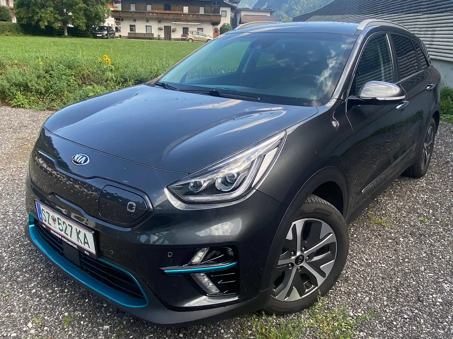 Kia e-Niro Gold Schwarz - 1