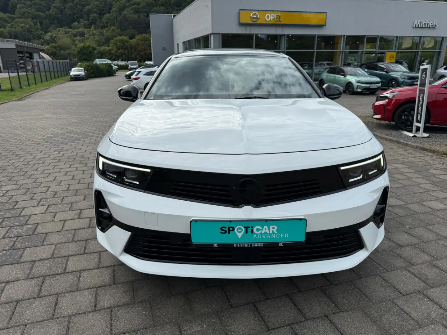 Opel Astra 1.2 Turbo GS Weiß - 2
