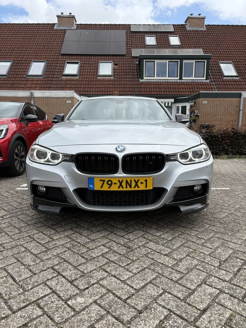 BMW 330 320i High Executive Gris - 1