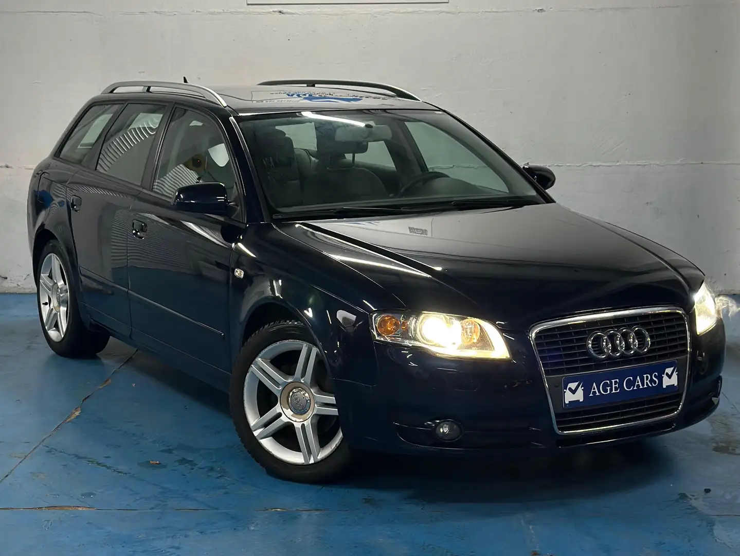 Audi A4 A4 Avant 2.0i 20v Multitronic Azul - 2