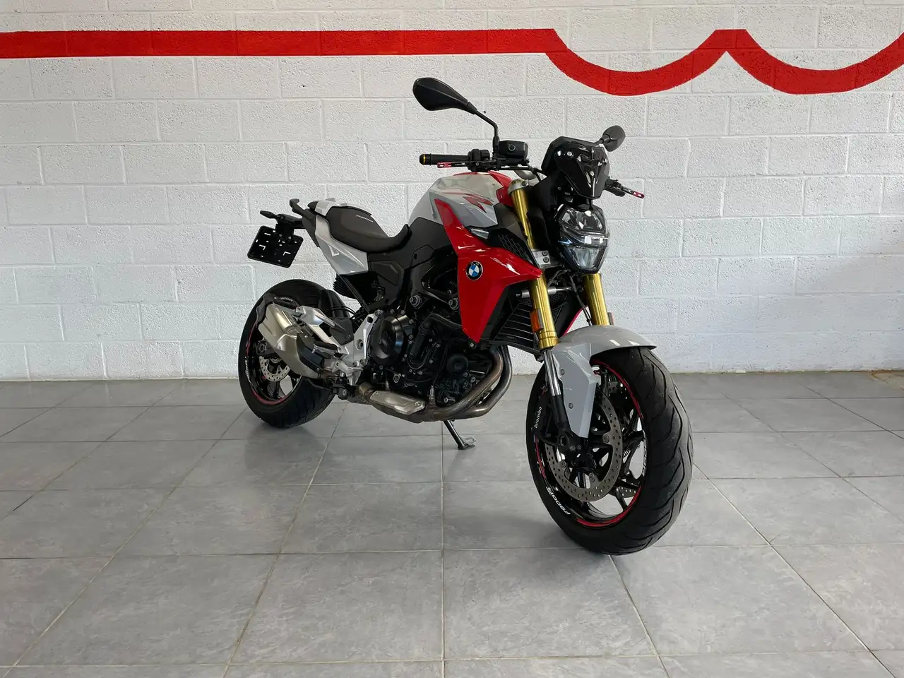 BMW F 900 R