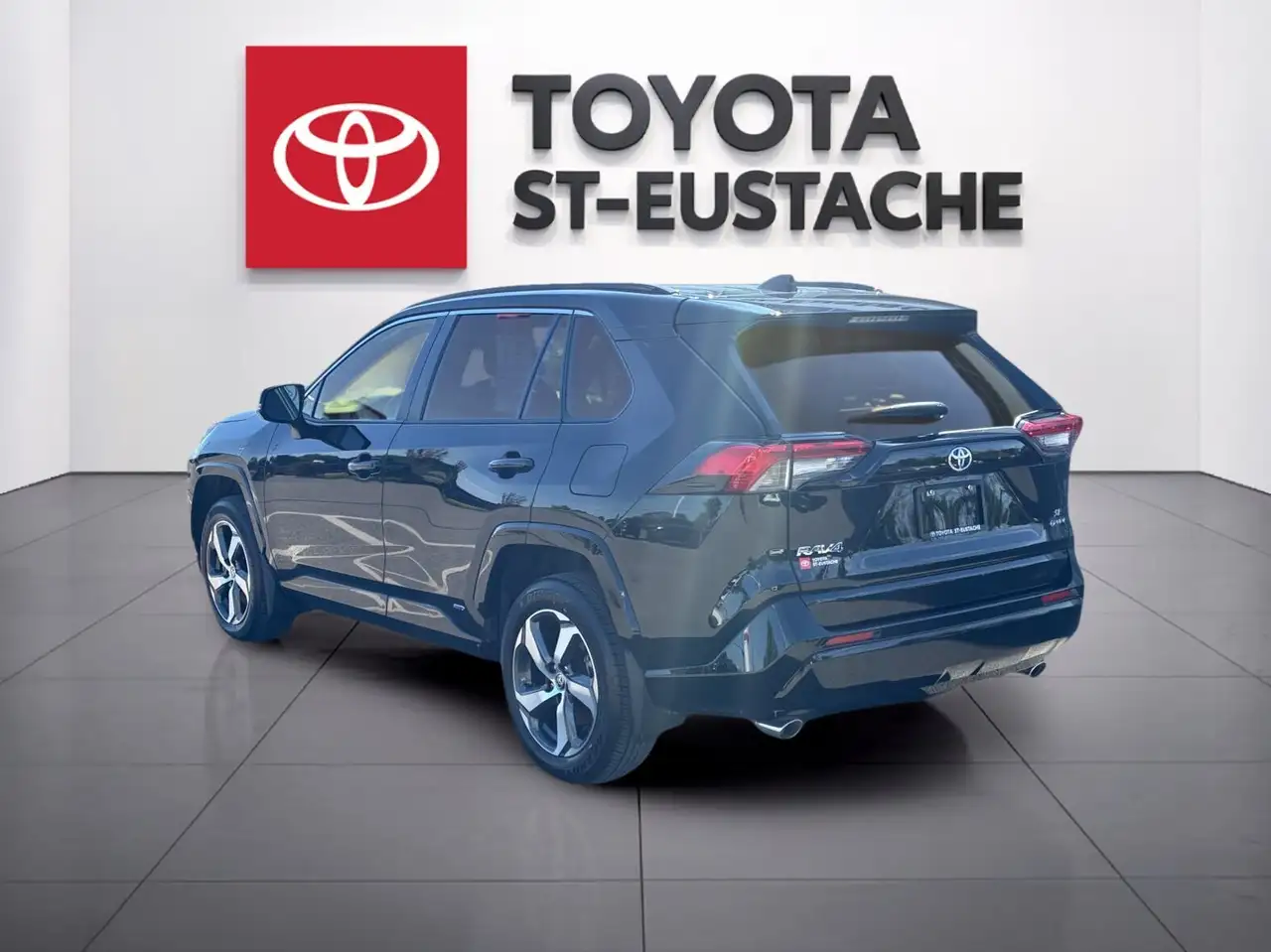 Toyota RAV 4 снимка Toyota RAV 4
