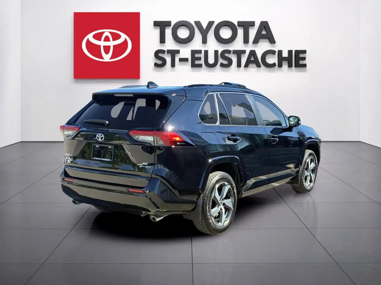 Toyota RAV 4 снимка Toyota RAV 4