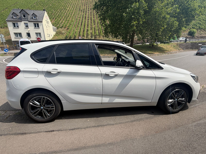 BMW 218 i Active Tourer Sport Line Automatik Leder — photo 8