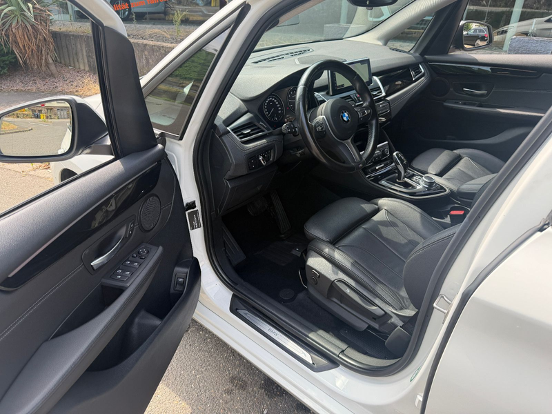 BMW 218 i Active Tourer Sport Line Automatik Leder — photo 9