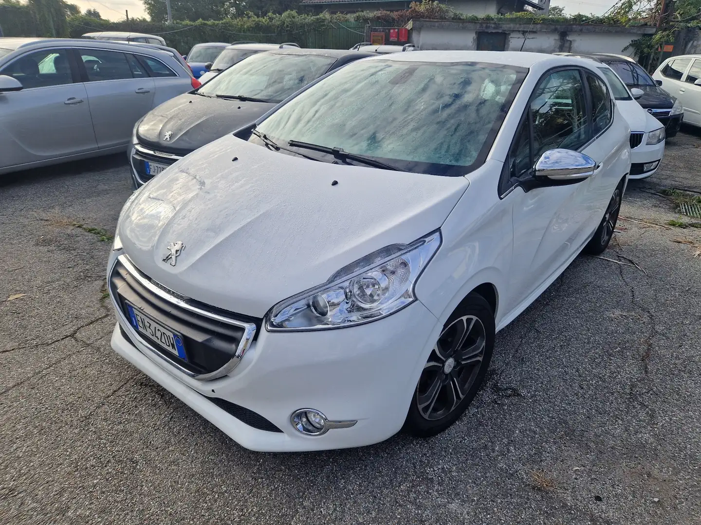 Peugeot 208 3p 1.4 hdi 8v Allure - 1