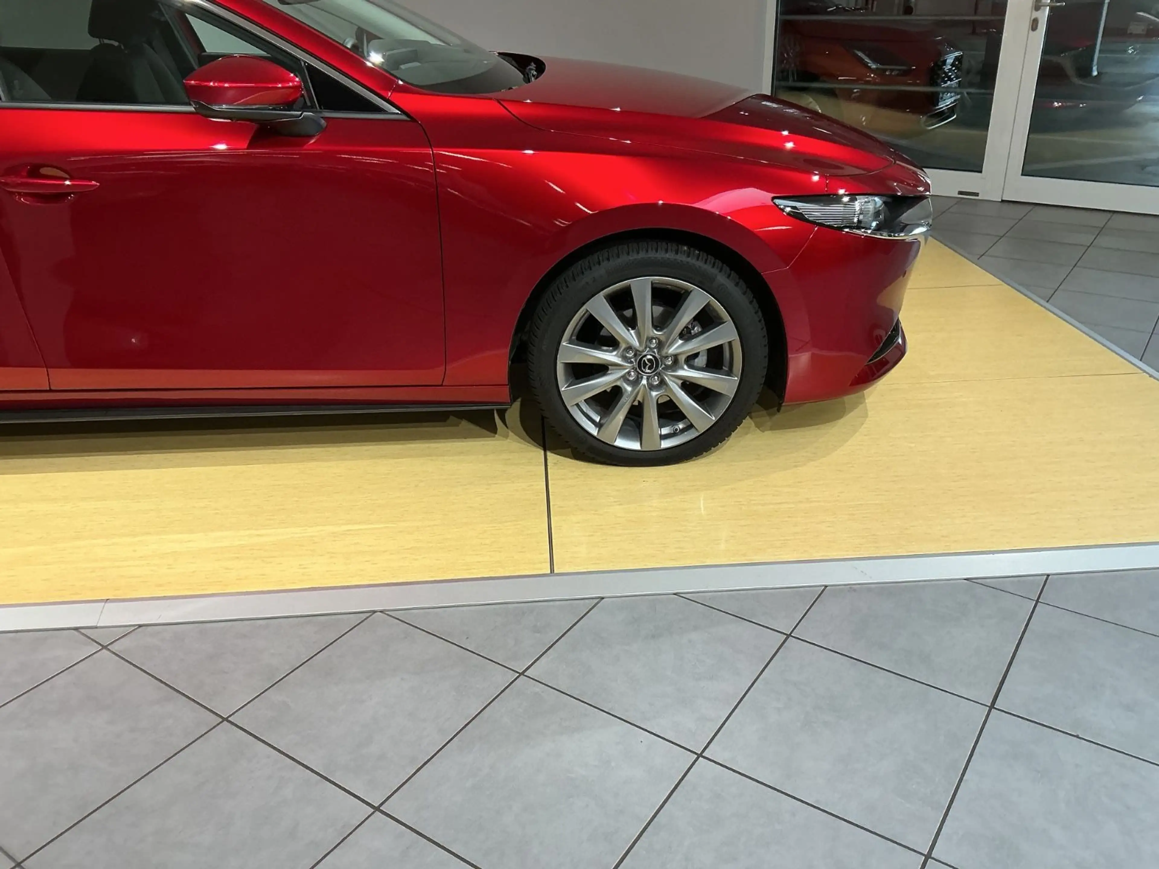 Mazda 3 Lim. 4-trg. Excl.-Line Autom. Allwetterreifen — photo 5