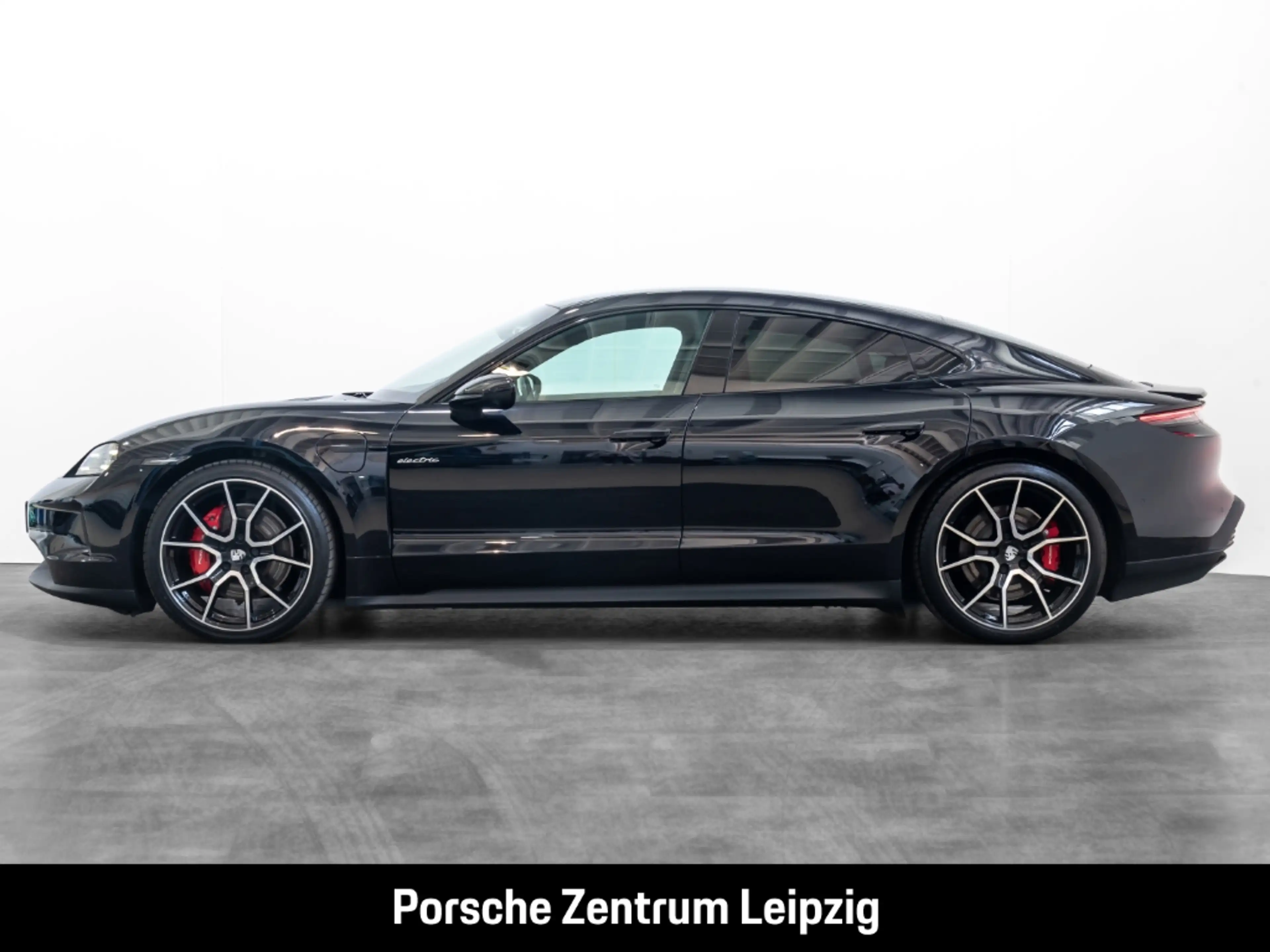 Porsche Taycan 4S Head-Up Surround-View Sitzbelüftung — photo 2