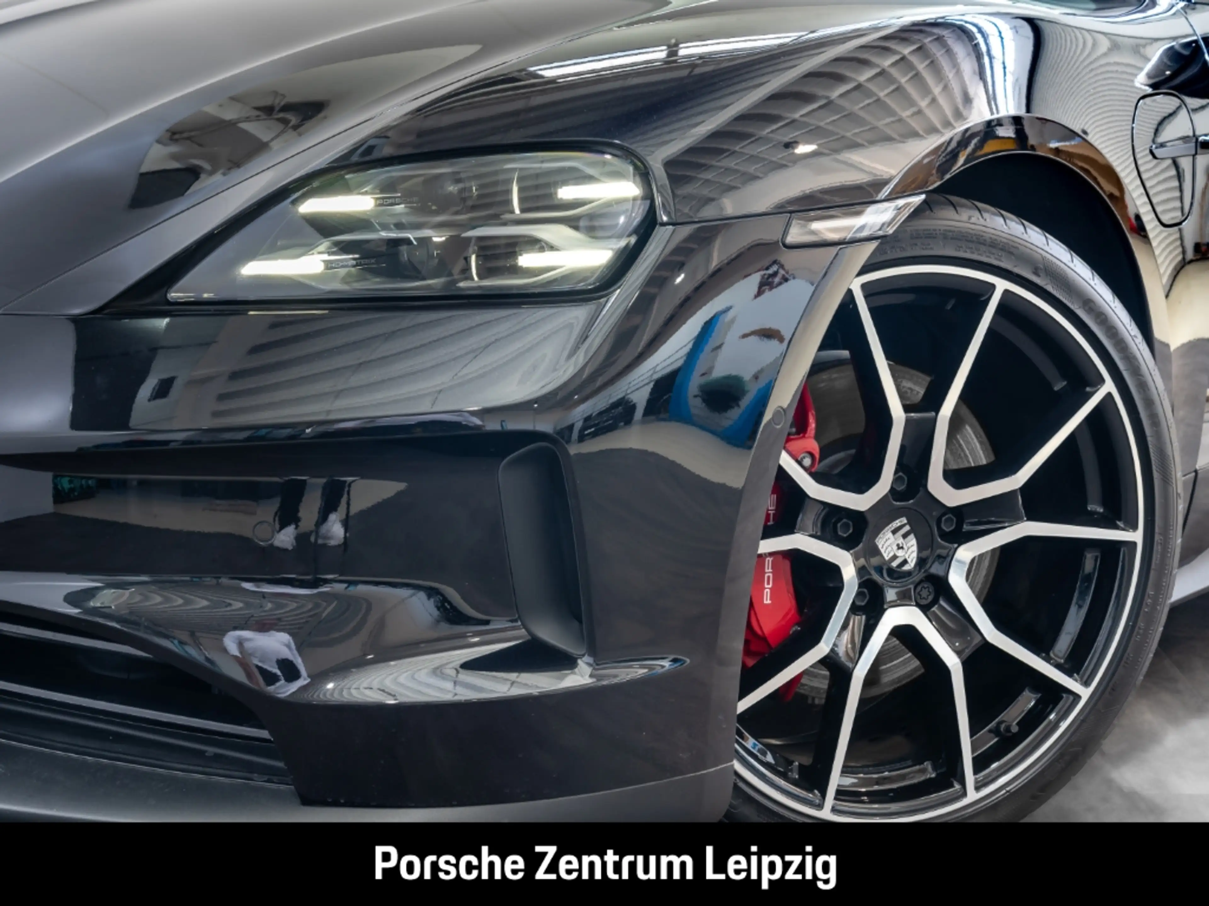 Porsche Taycan 4S Head-Up Surround-View Sitzbelüftung — photo 8
