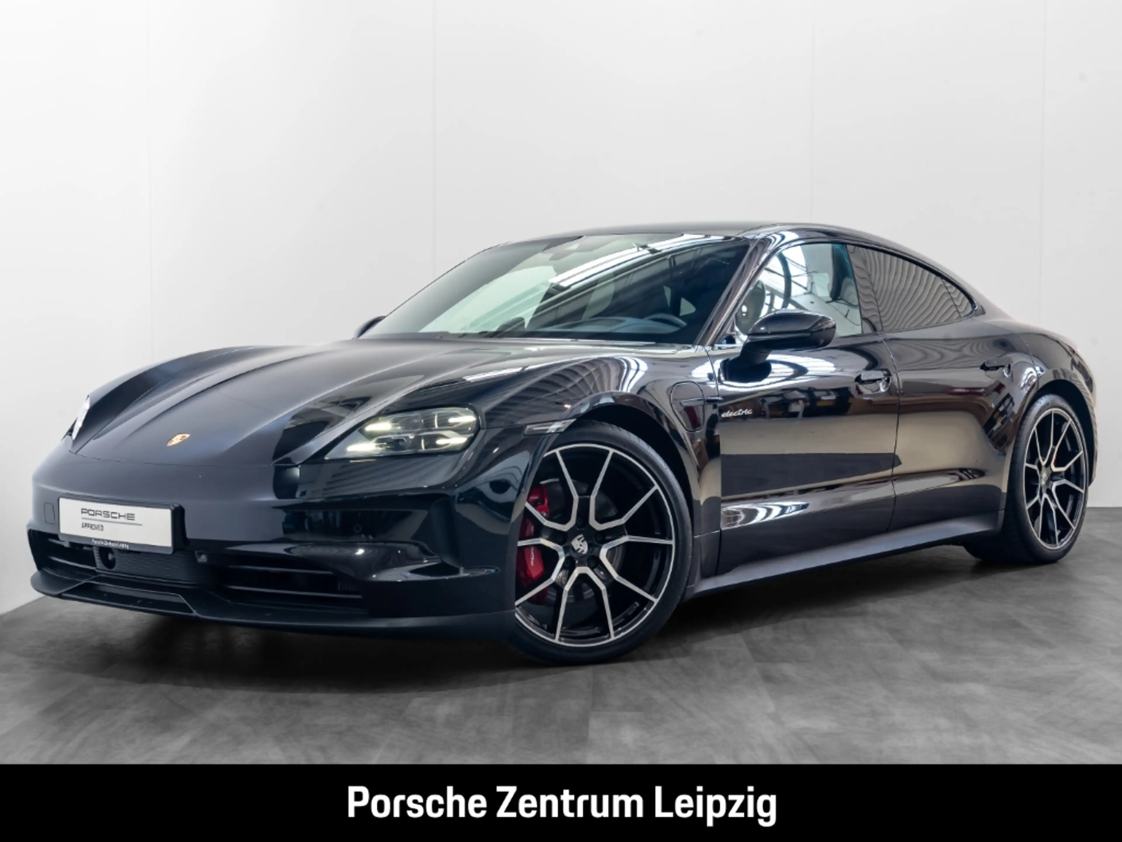 Porsche Taycan 4S Head-Up Surround-View Sitzbelüftung