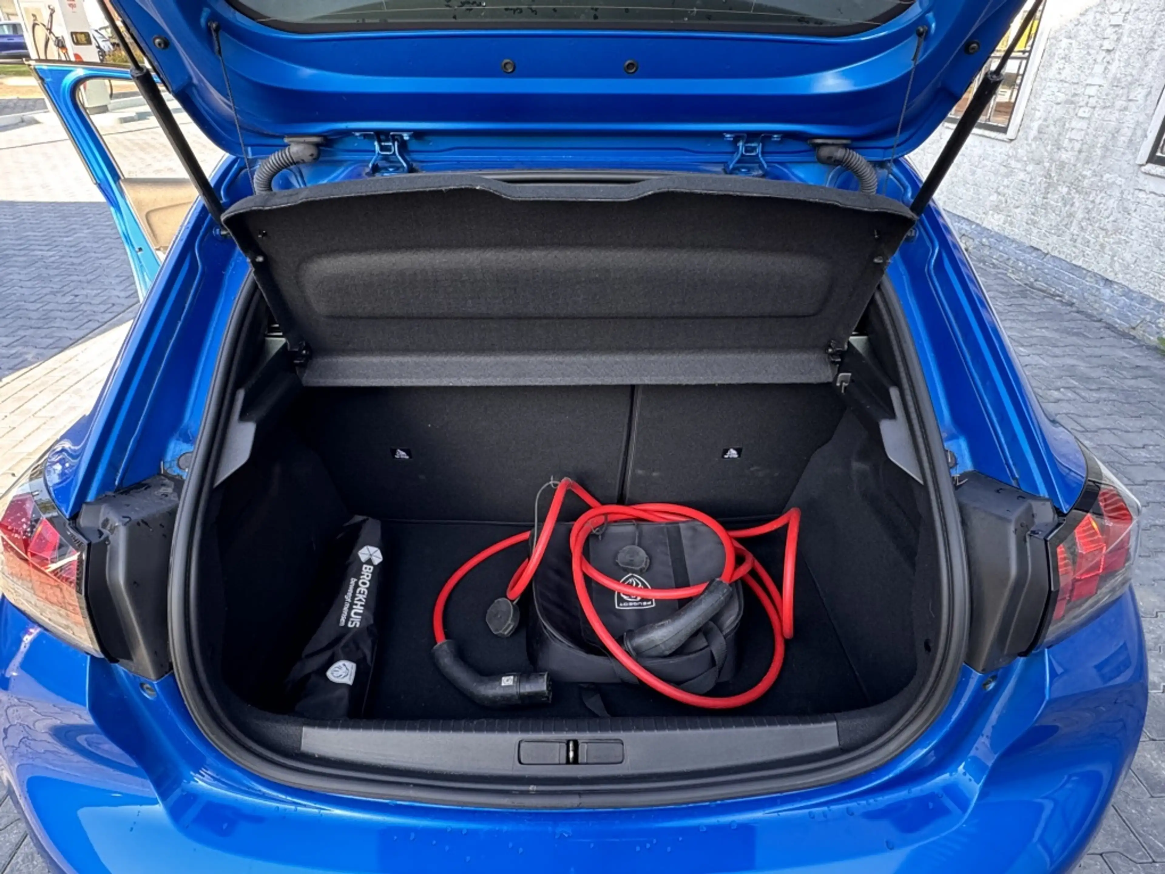Peugeot e-208 Active Pck 50 kWh *SOH 96,38%* — photo 14