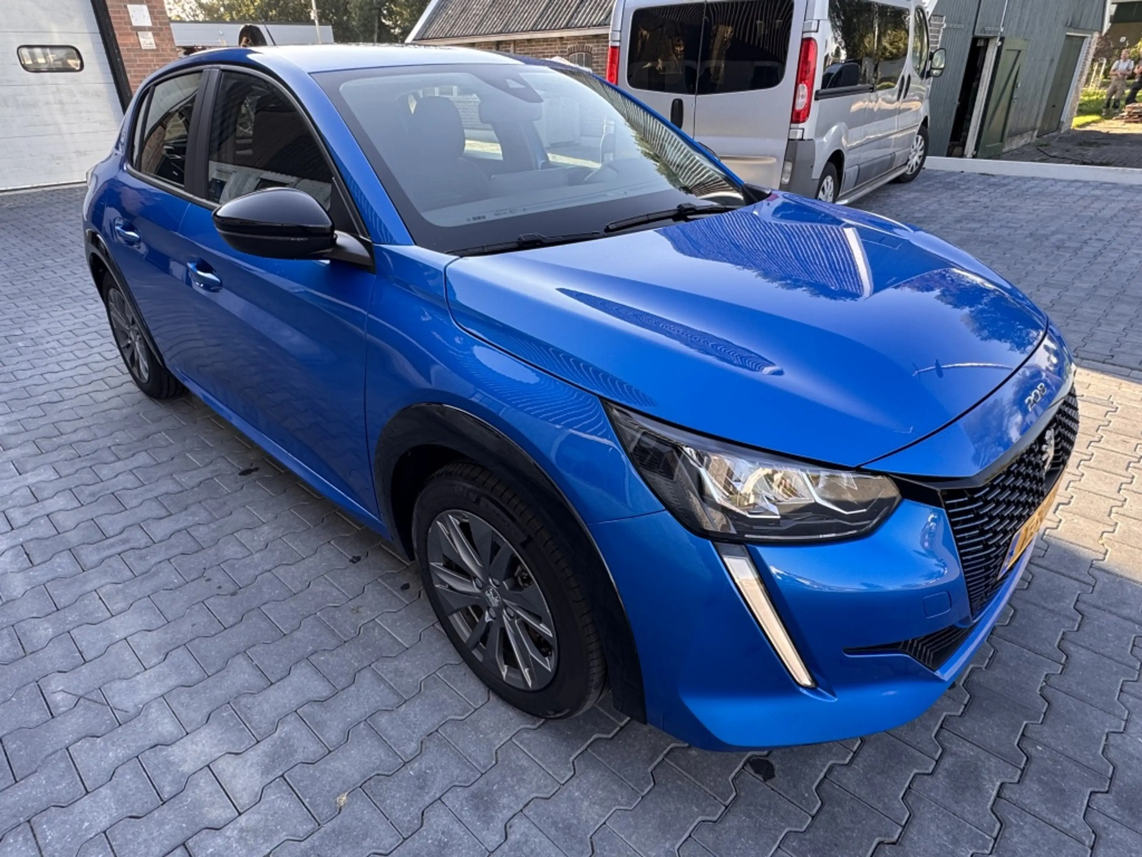 Peugeot e-208 Active Pck 50 kWh *SOH 96,38%* — photo 8
