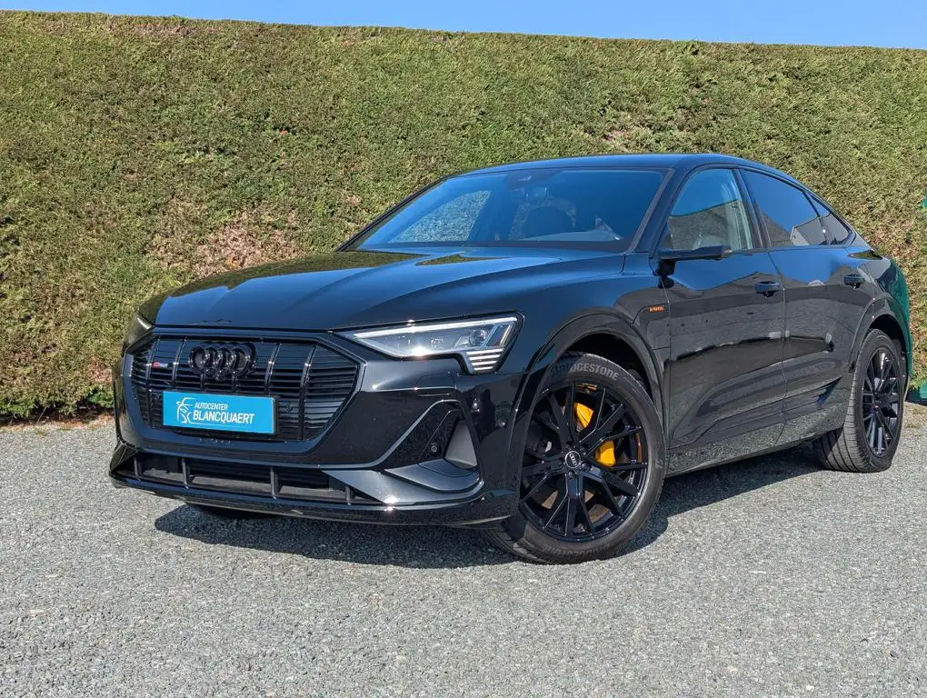 Audi Q8 e-tron 2022 из Европы — купить под ключ