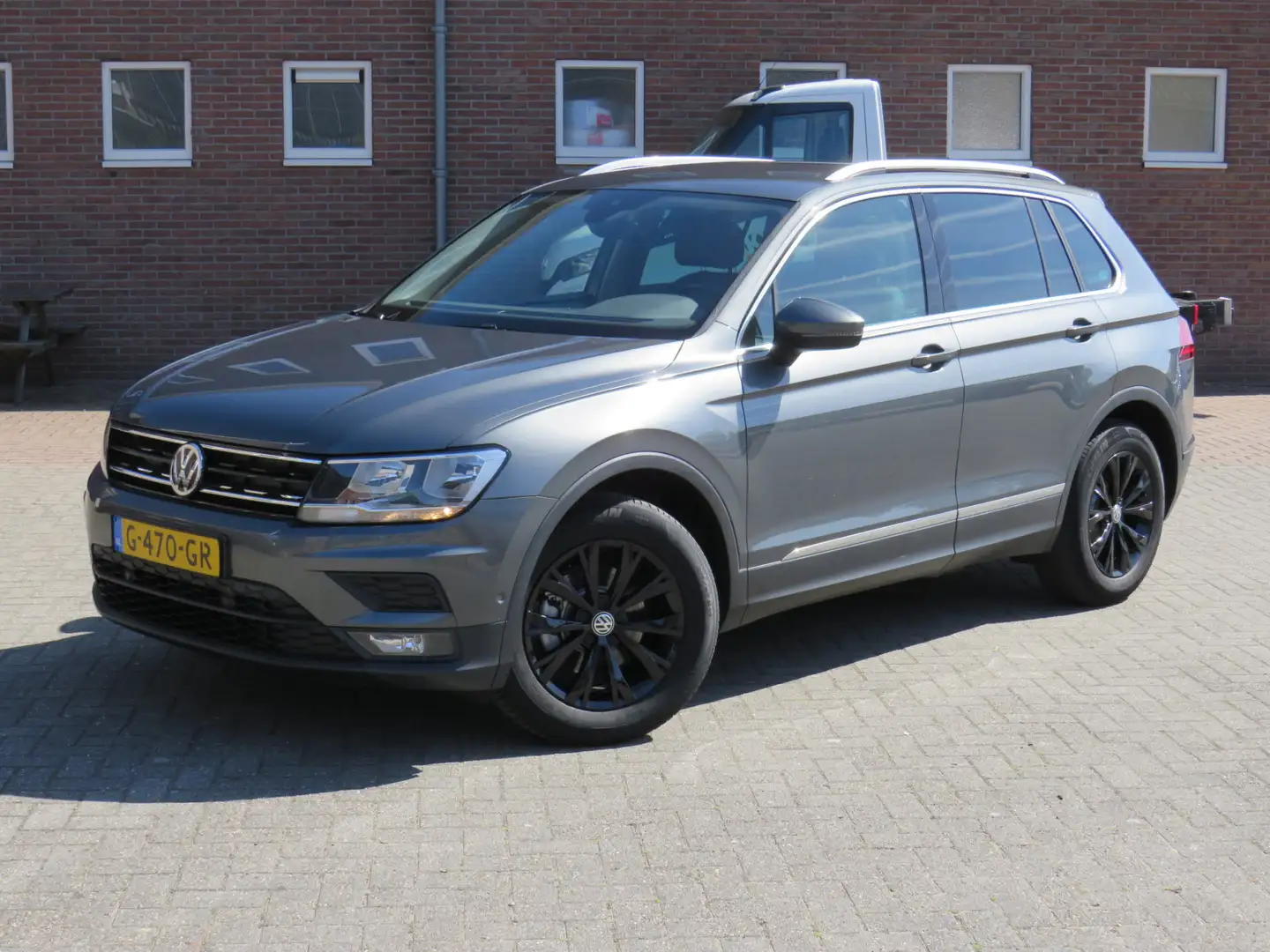 Volkswagen Tiguan 1.5 TSI Comfortline Business EXE * Rijklaarprijs i Grijs - 1