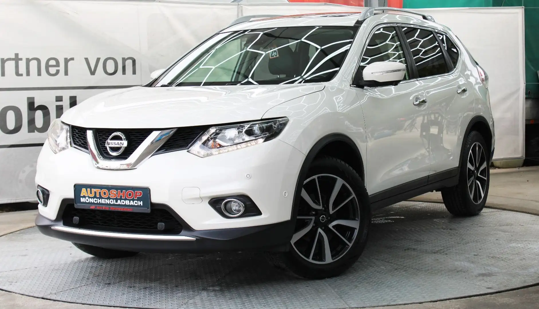 Nissan X-Trail Tekna *360*Pano*Leder*Scheckheft*LED* Weiß - 1