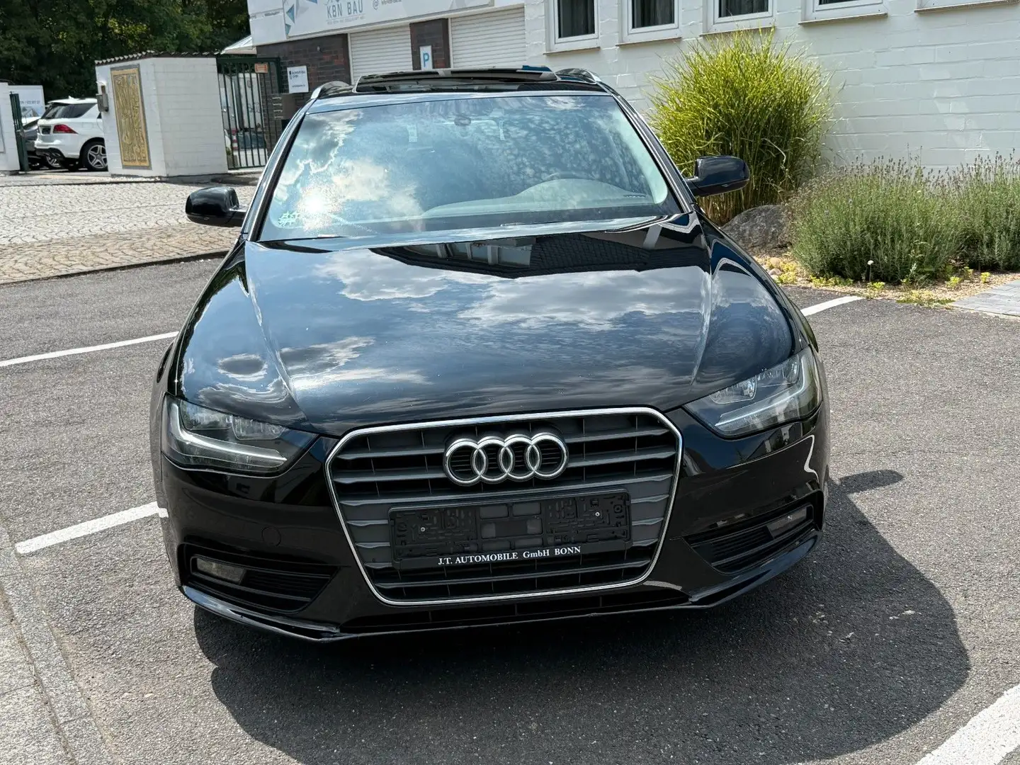 Audi A4 Avant Ambiente,Auto,Navi,Panorama-Dach Noir - 2