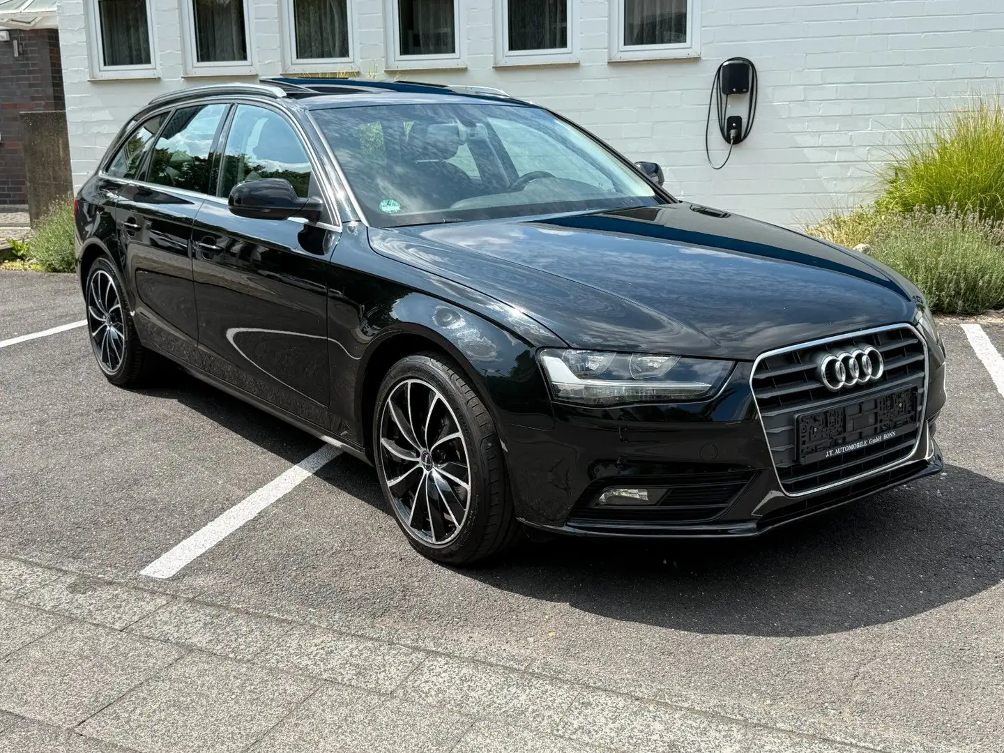 Audi A4 Avant Ambiente,Auto,Navi,Panorama-Dach Noir - 1