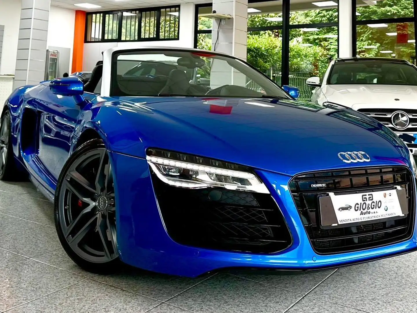 Audi R8 R8 Spyder "PERFORMANCE" 4.2 V8 quattro s-tronic Bleu - 2