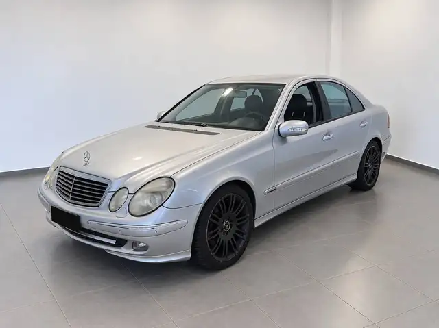Mercedes-Benz E 280 Classe E - W211 Berlina cdi V6 Avantgarde Sport
