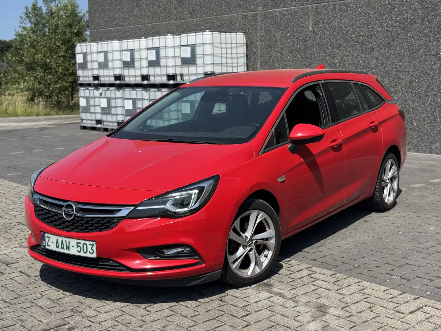 Opel Astra 1.6 D (CDTI) Sports Tourer Dynamic BTW/VAT Rood - 1