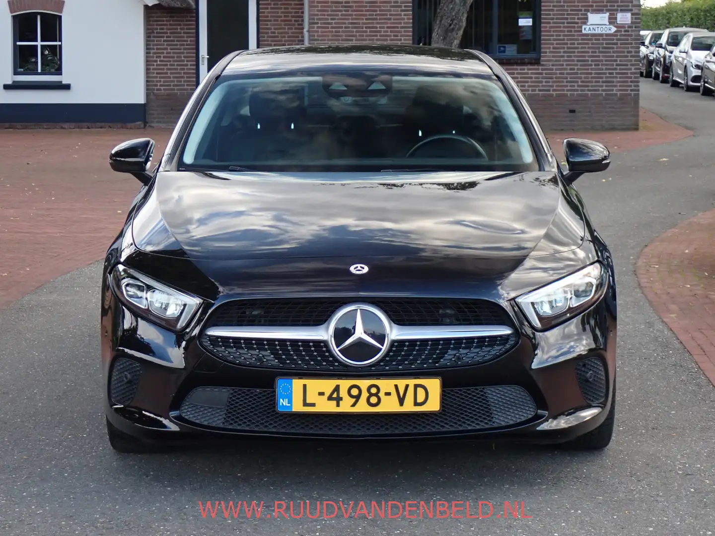 Mercedes-Benz A 200 WIDESCREEN SPORTLEER+VENTILATIE/CAMERA/KEYLESS/LED Zwart - 2