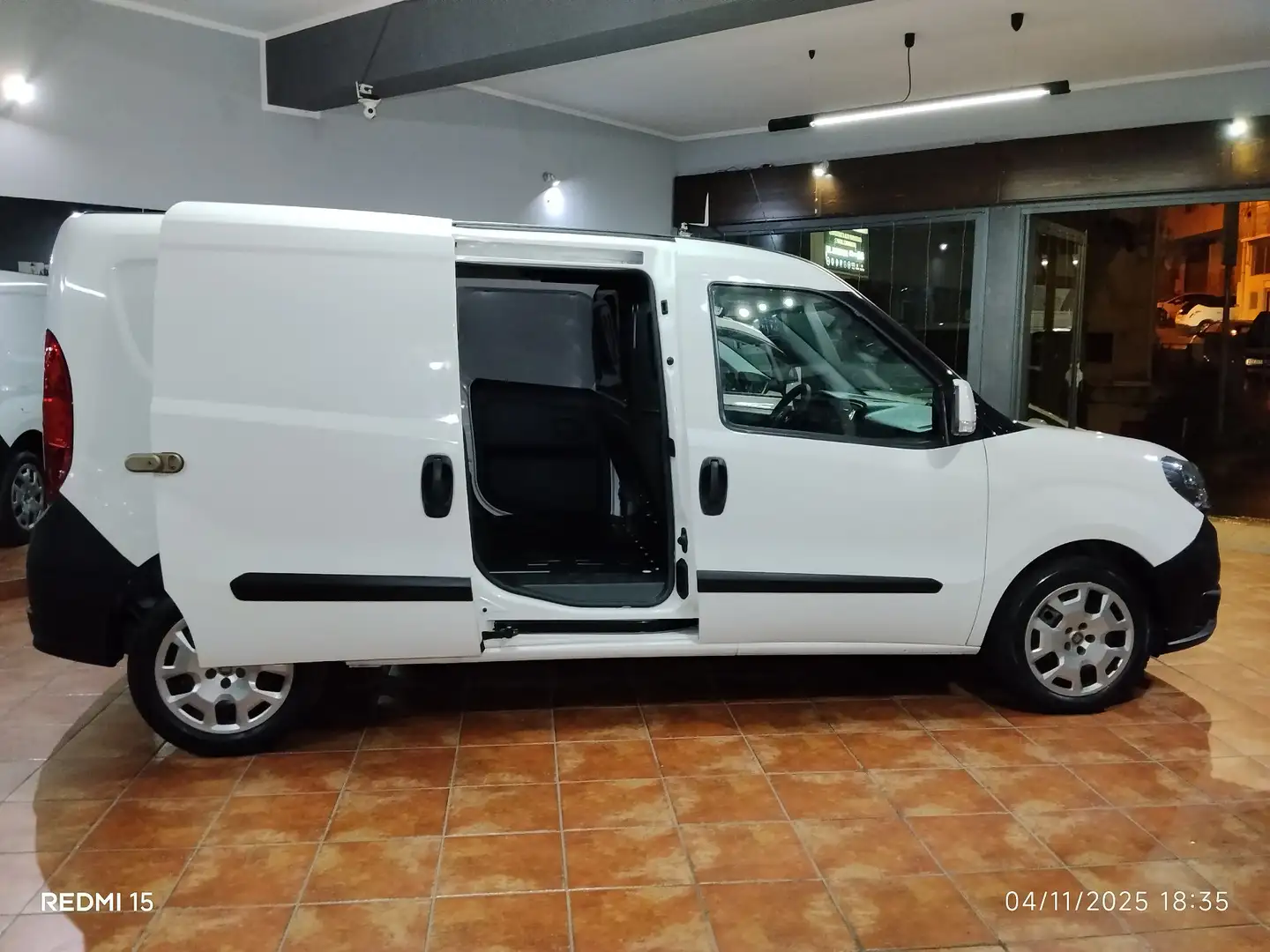 Fiat Doblo Doblò 1.6 MJT 105CV PL-TN Cargo Maxi Lamierato Bianco - 1