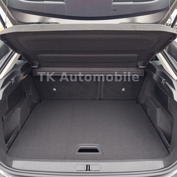 Citroen C4 Lim.  LED/SHZ/LHZ/KAM/NAVI/DAB/HEAD-UP/ — photo 9