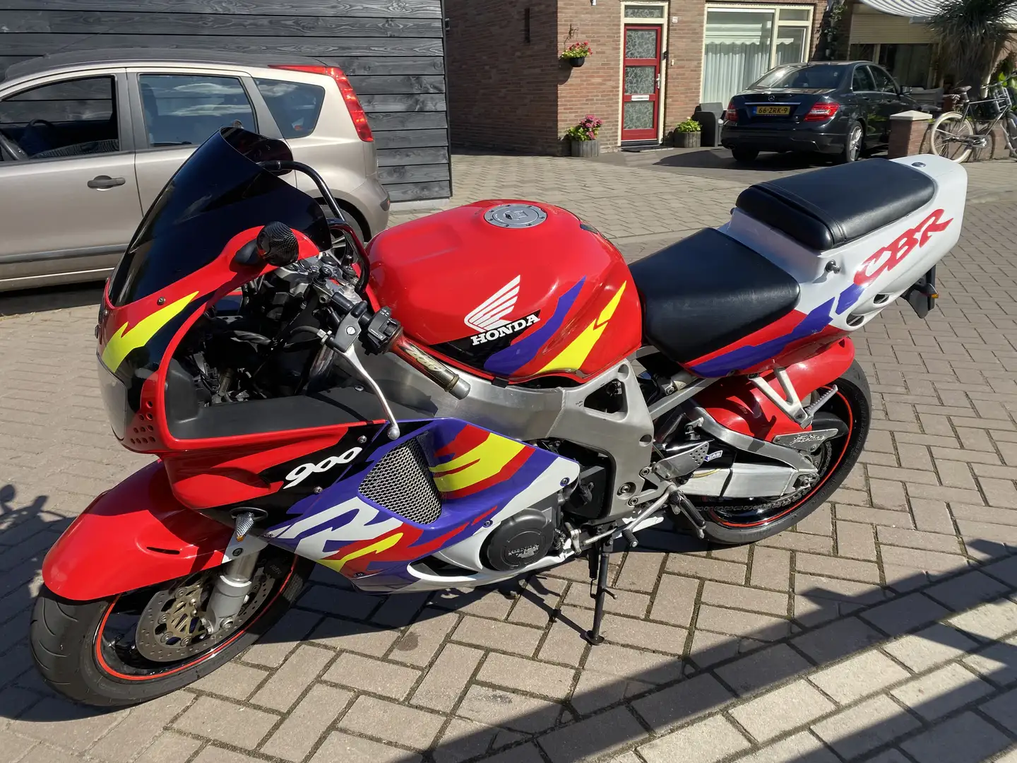 Honda CBR 900 RR Fireblade - 1