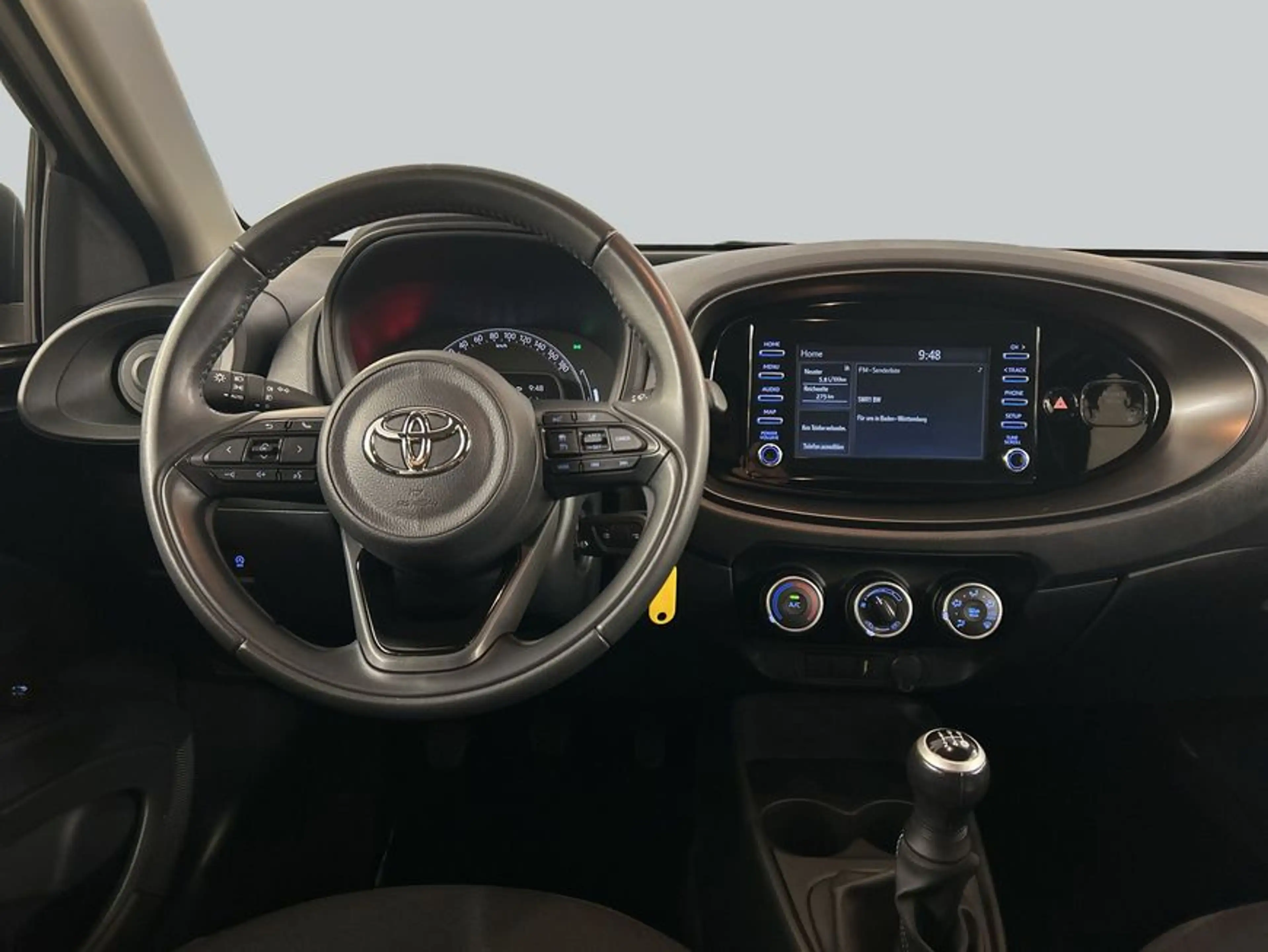 Toyota Aygo X X Play — photo 13