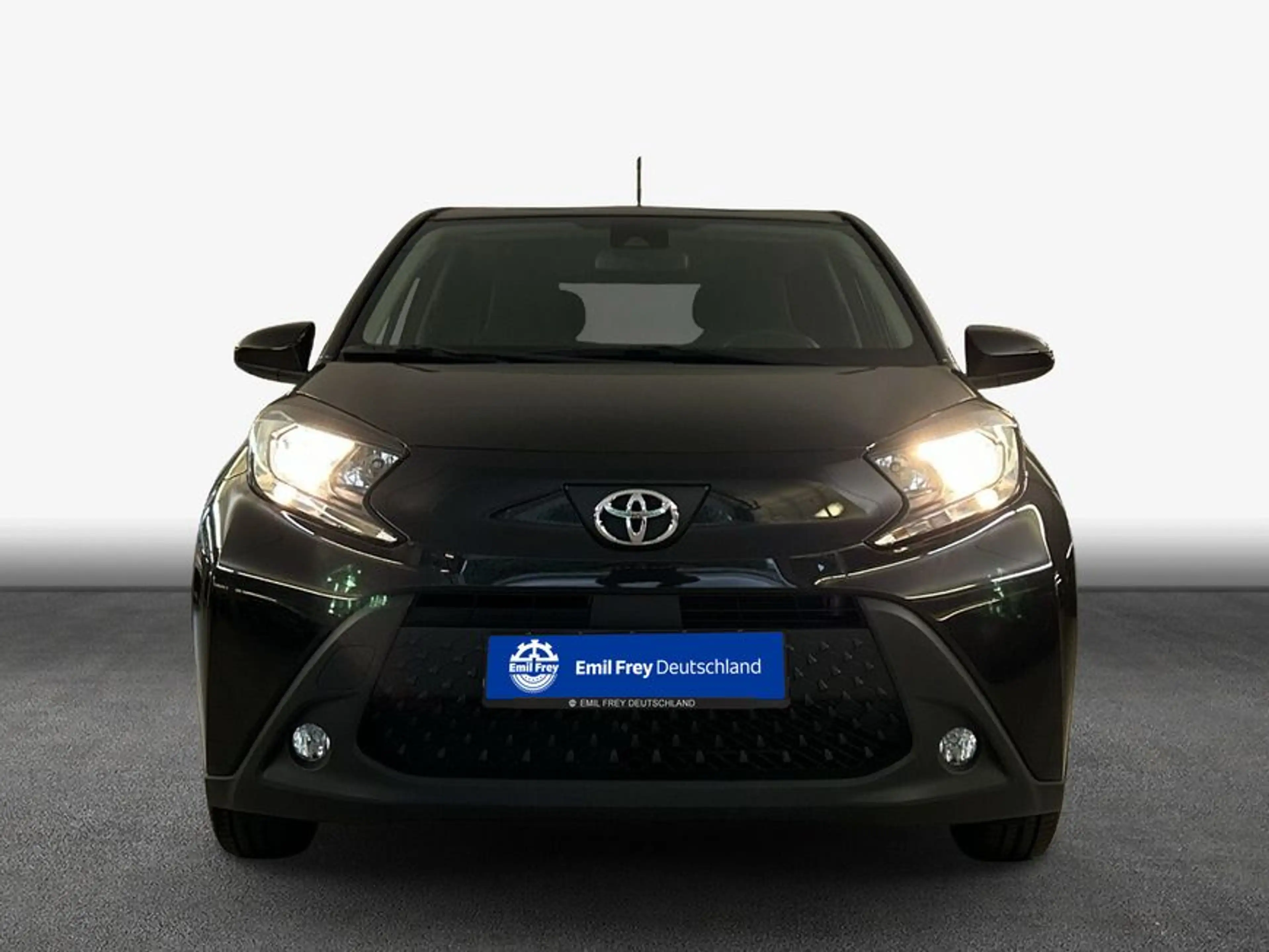 Toyota Aygo X X Play — photo 3