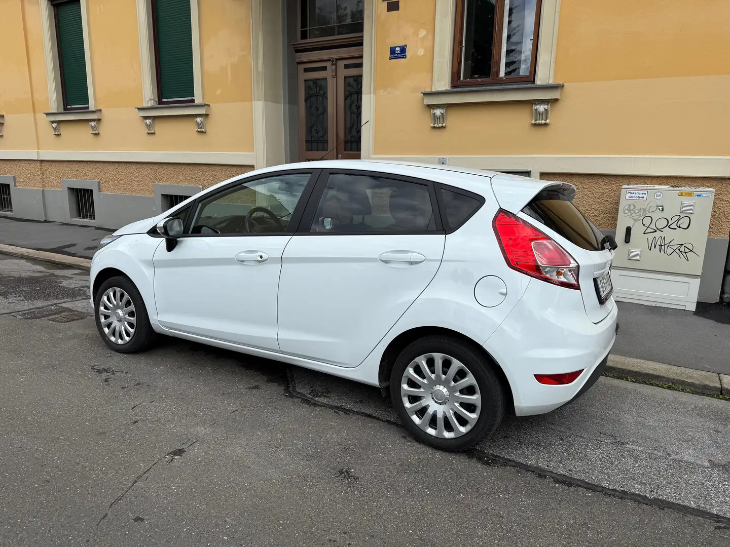 Ford Fiesta Trend 1,25 Weiß - 2