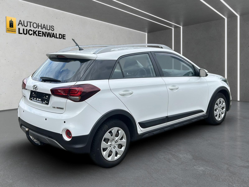 Hyundai i20 Active 1.0 Select *KLIMA* — photo 3
