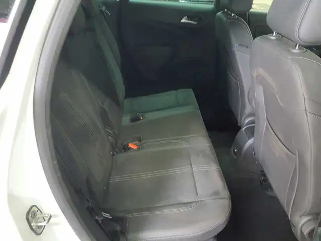 Opel Crossland view 13