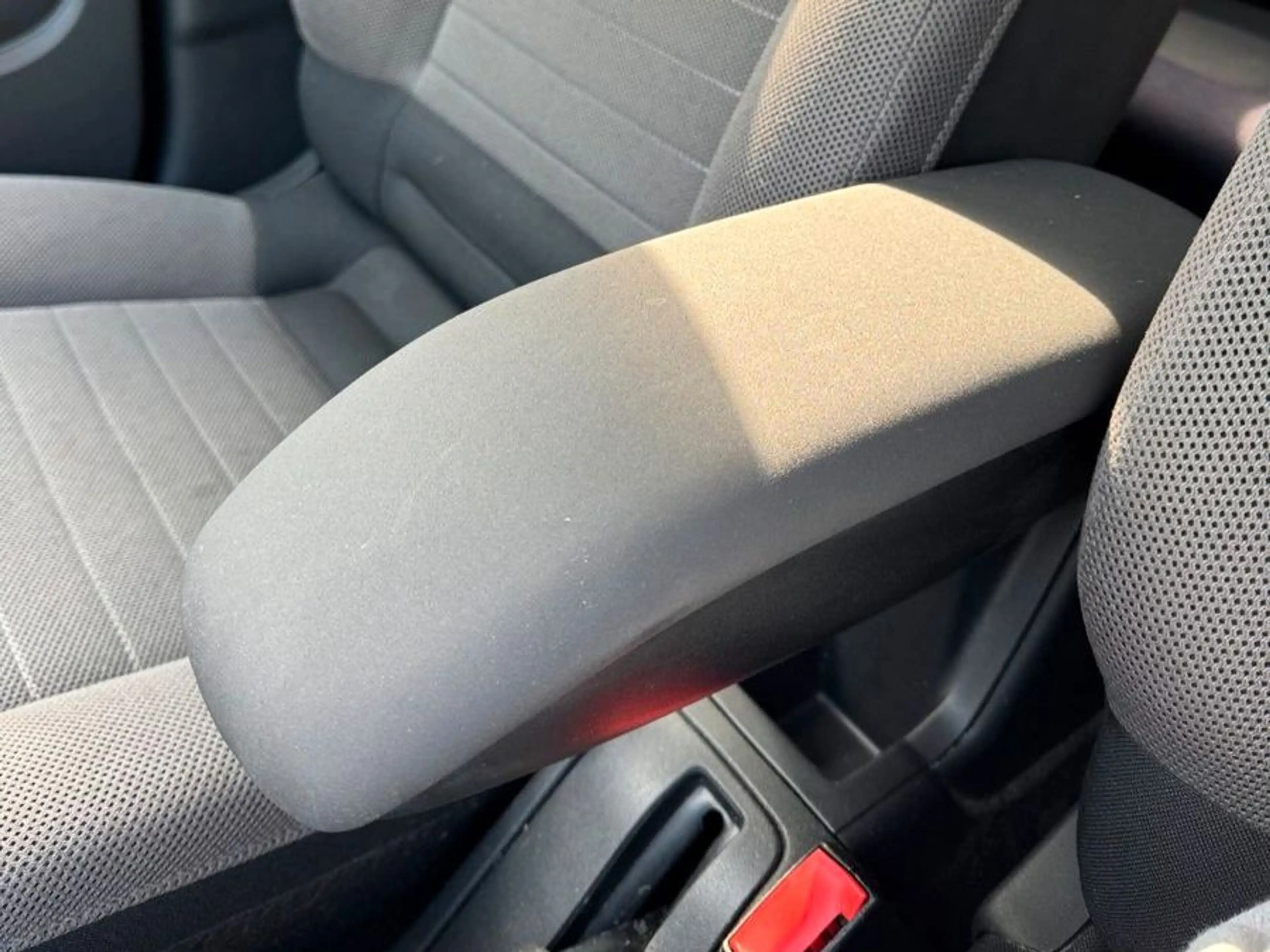 Citroen C4 Cactus SELECTION — photo 13