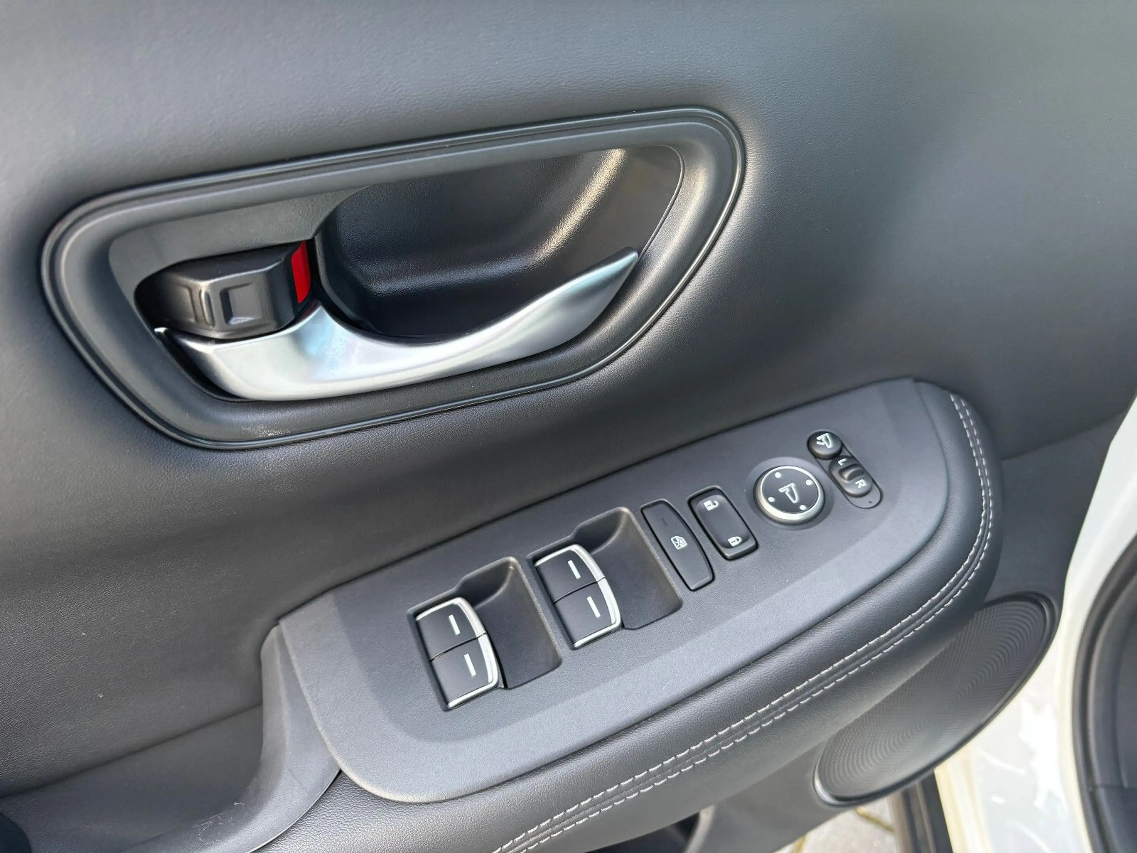 Honda ZR-V 2,0 e:HEV Elegance Navi/LED/Kamera — photo 14