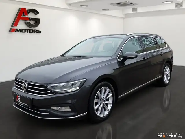 Volkswagen Passat Variant Elegance 2,0 SCR TDI DSG/Virtual Cockpit/AHK/LED/