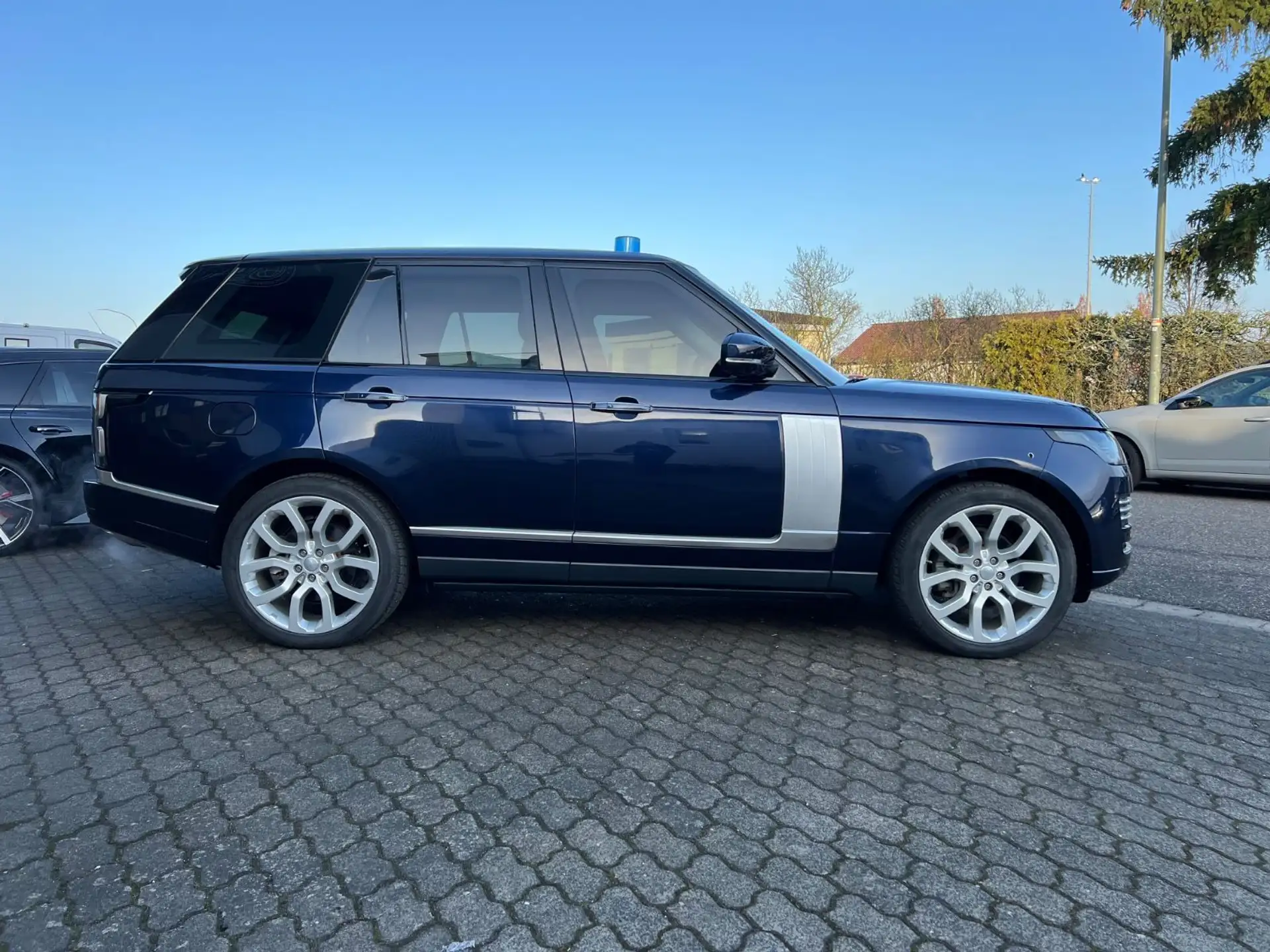 랜드로버 레인지로버 V8 Supercharged 2014 네이비 사진 5
