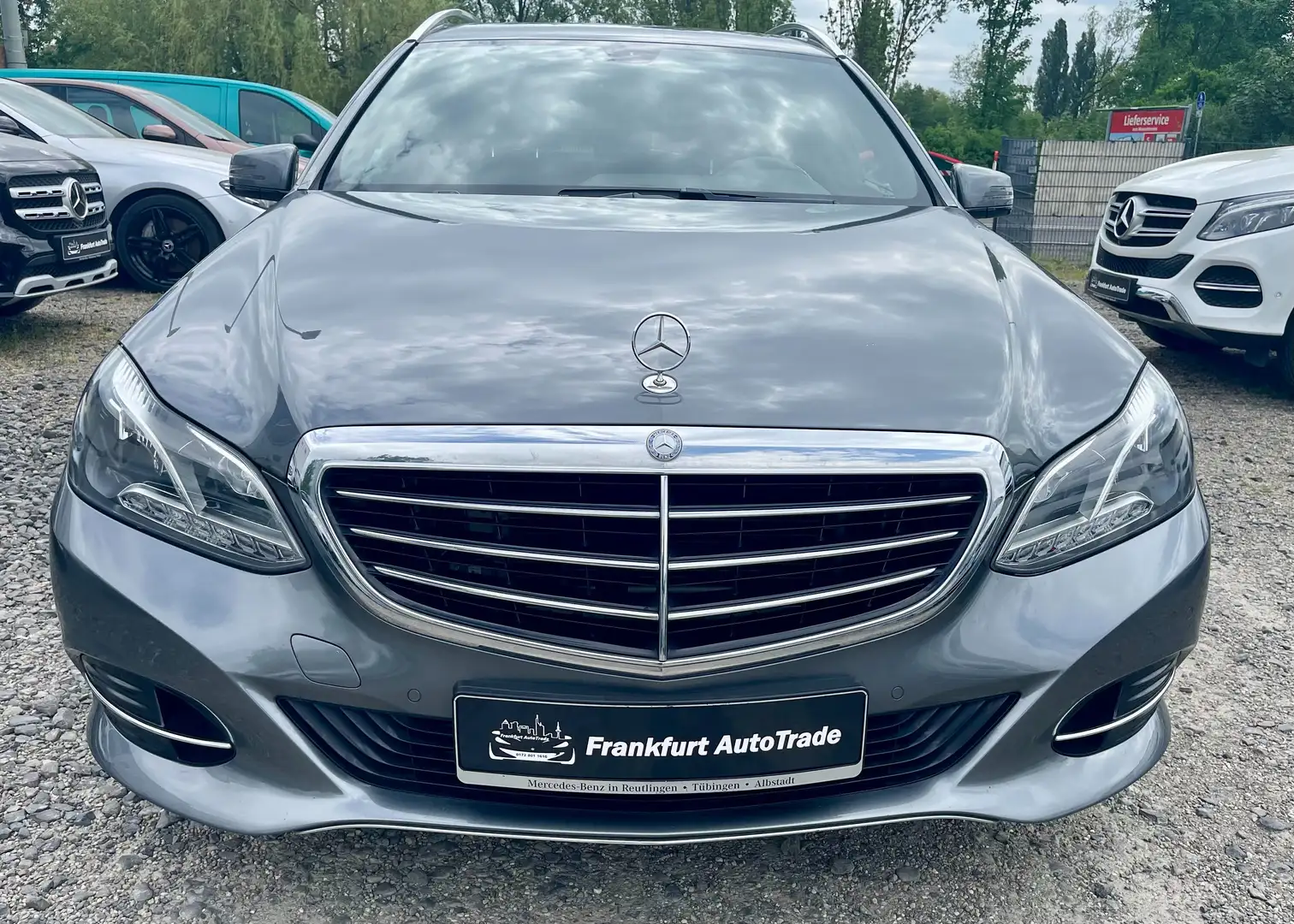 Mercedes-Benz E 200 E 200 T 7G-TRONIC* LED*Garantie*Elektr. Hecklappe Grau - 2
