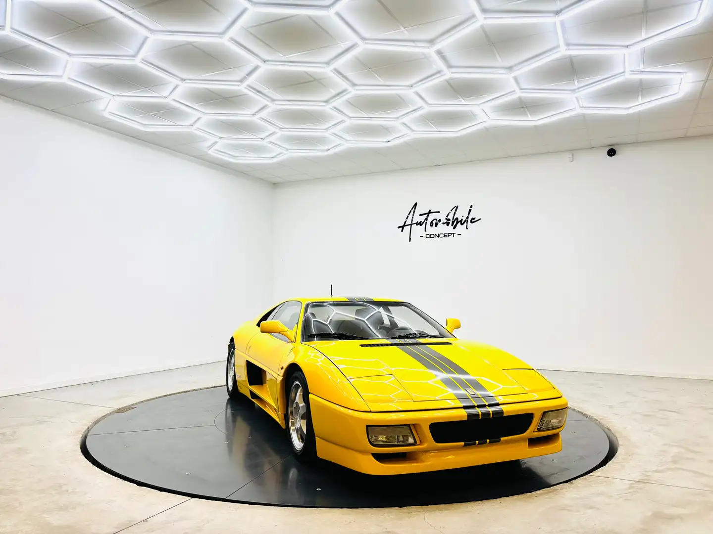 Ferrari 348 🟡TB🟡3.4L V8🟡300 CV🟡ANCÊTRE Geel - 2