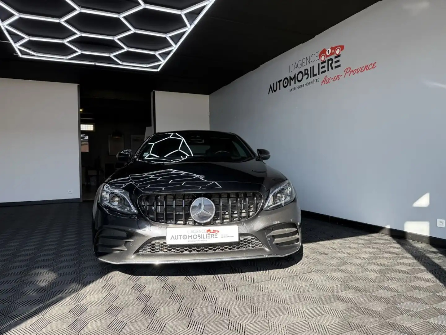 Mercedes-Benz C 300 C300 9G-Tronic 258 CV Schwarz - 2