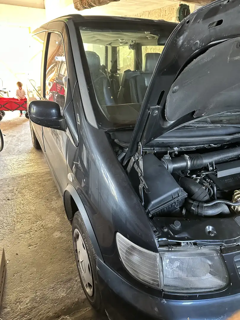 Mercedes-Benz V 220 Elegance - 2
