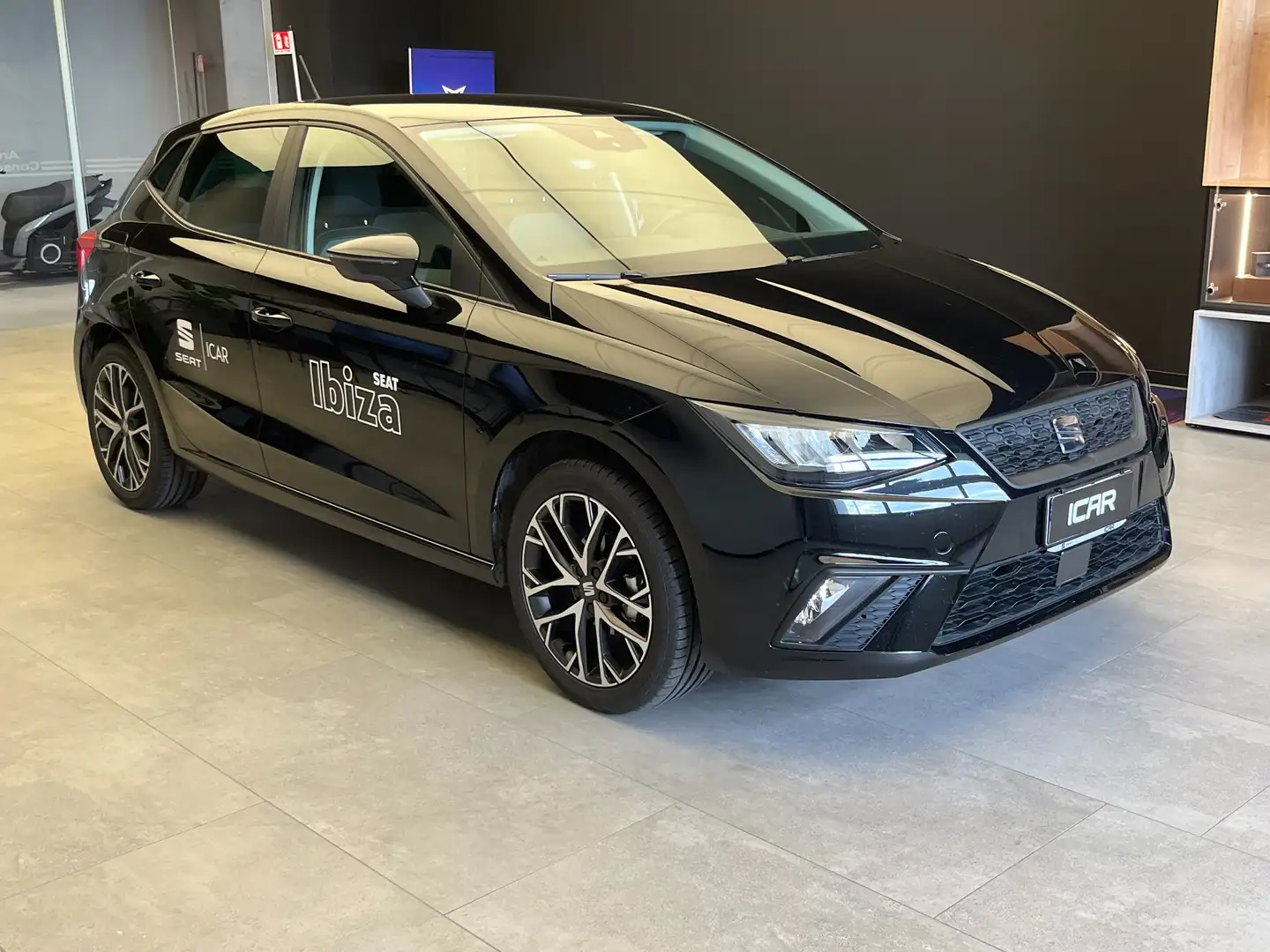 SEAT Ibiza 1.0 TSI BLACK EDITION 95cv Nero - 2