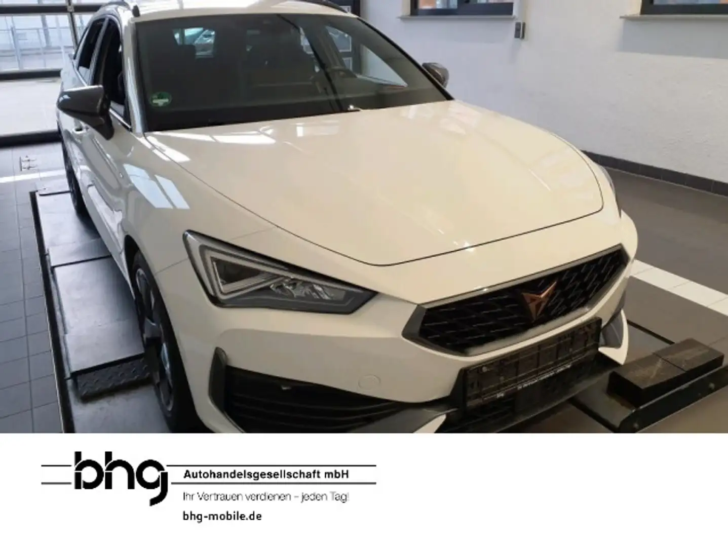 CUPRA Leon Sportstourer 1.4 e-Hybrid AHK Kamera Sitzhz Weiß - 1